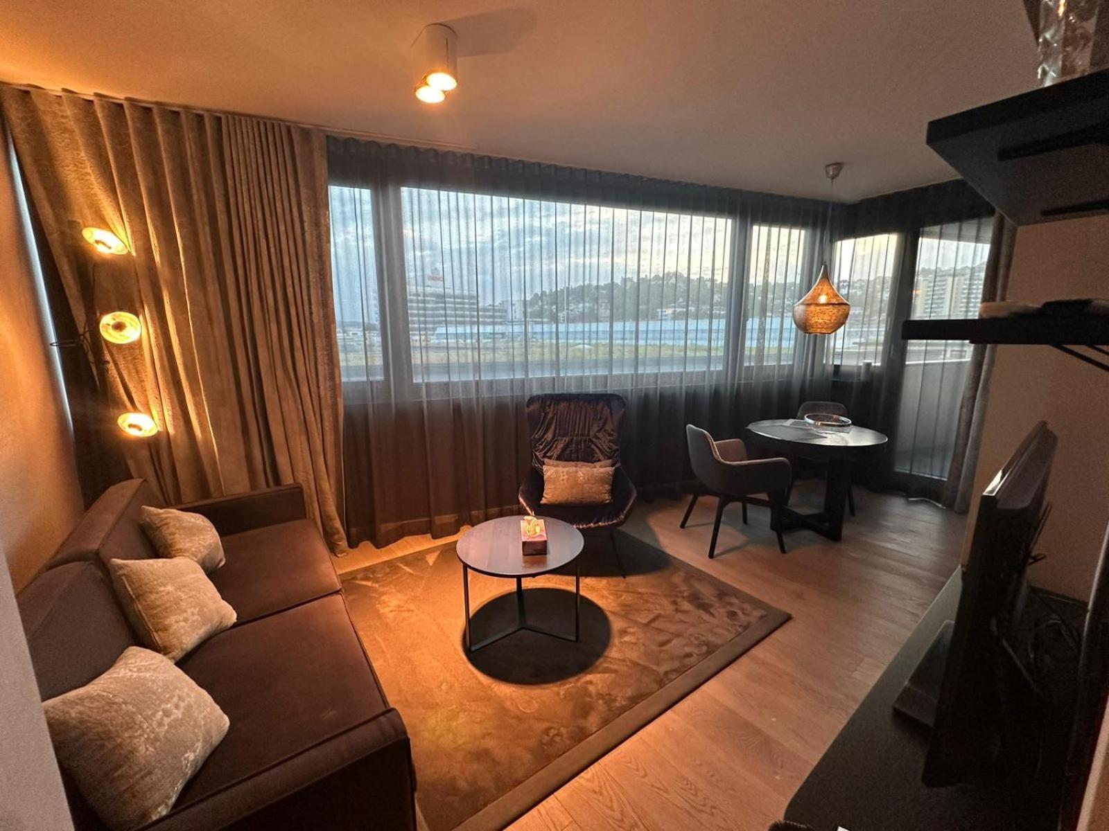 Suites Im Cloud Stuttgart Exteriör bild