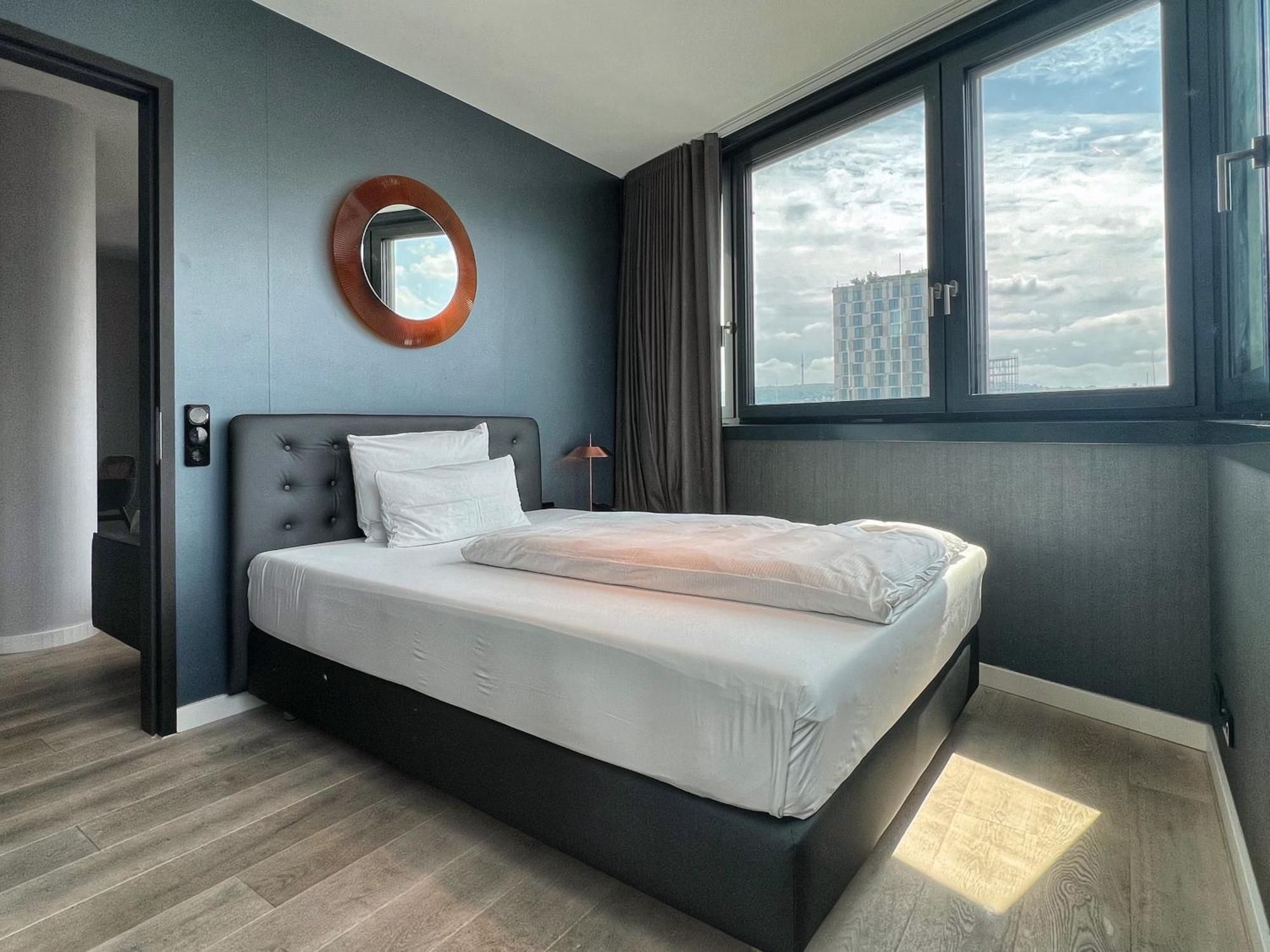Suites Im Cloud Stuttgart Exteriör bild